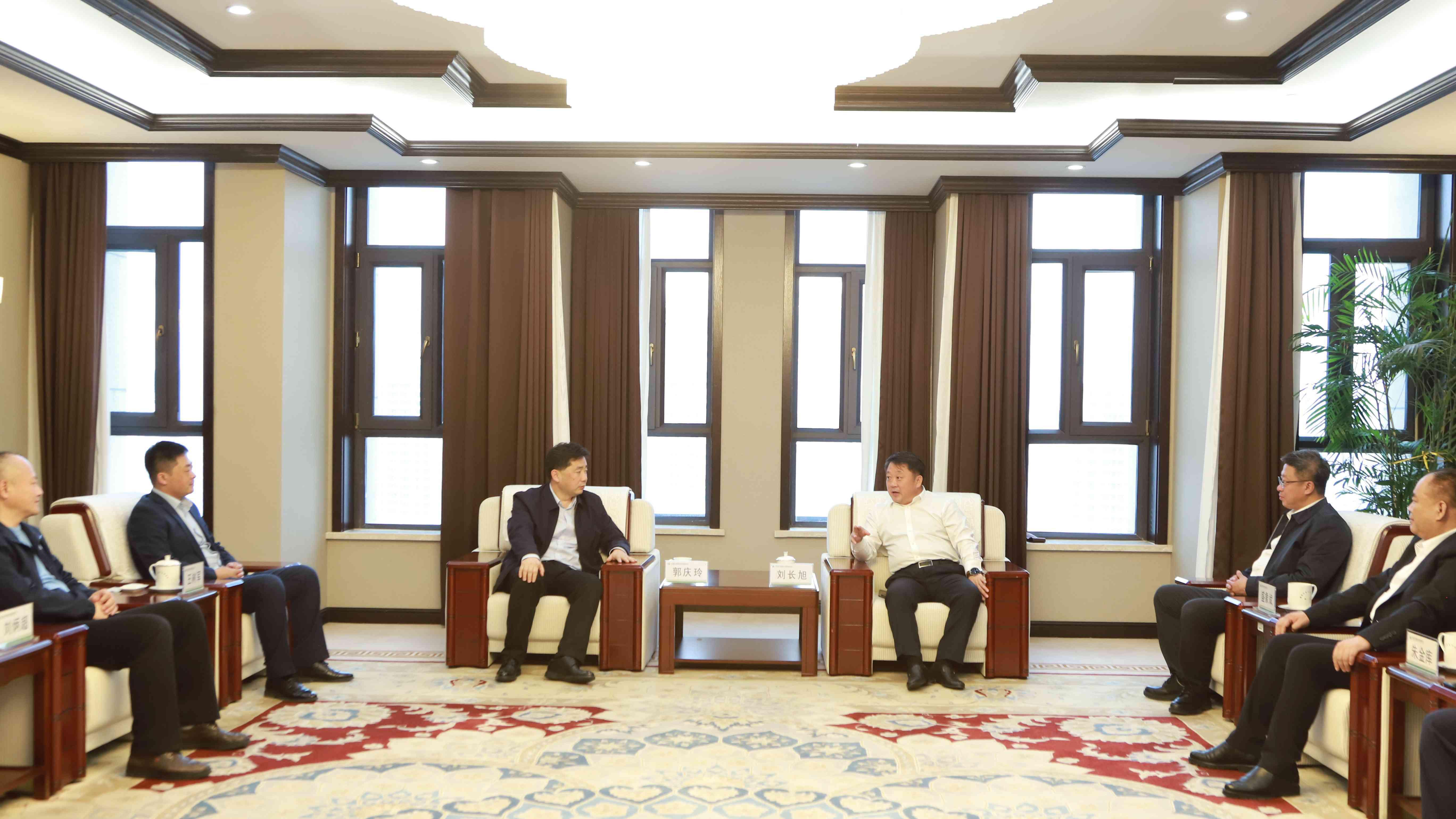 刘长旭会见诸城兴贸玉米开发有限公司副总裁郭庆玲一行